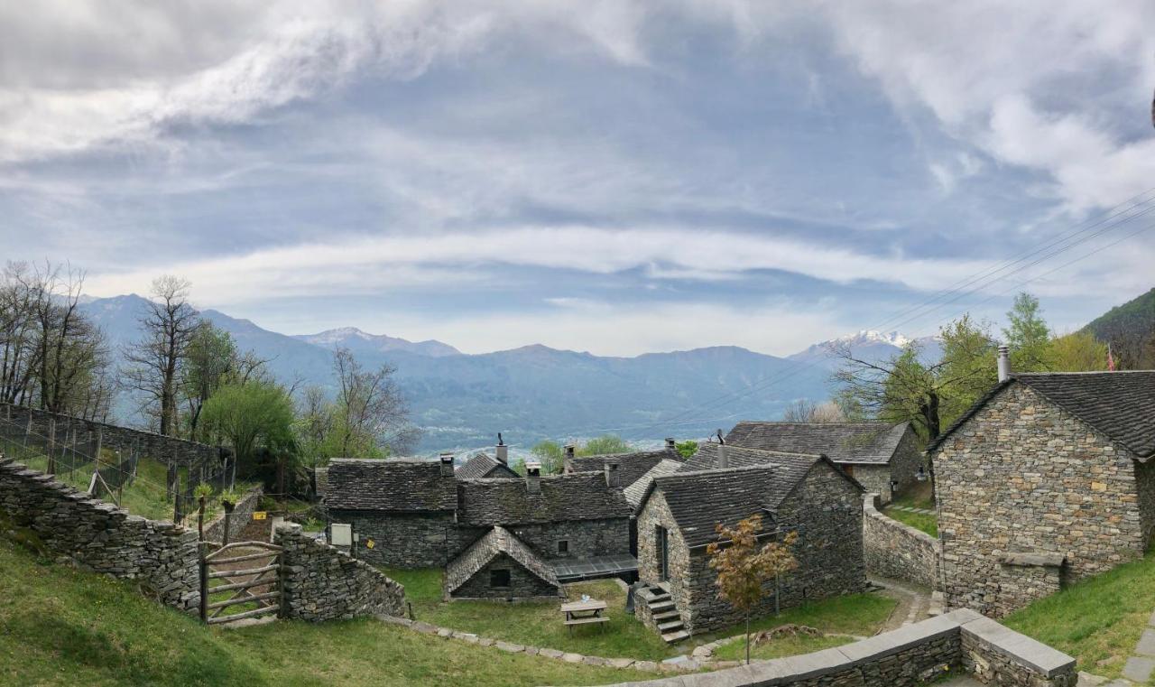 فندق Birdbox Curzutt Monte Carasso المظهر الخارجي الصورة